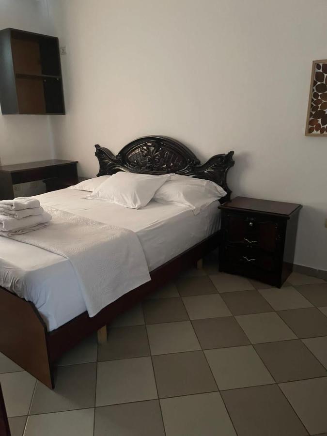 Hotel Piemonte Tirana Zewnętrze zdjęcie