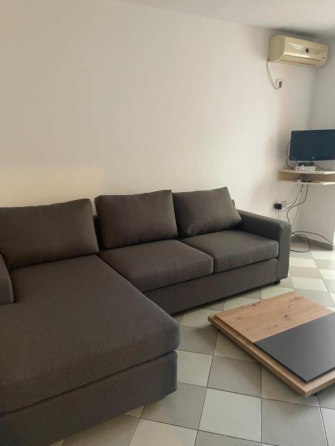 Hotel Piemonte Tirana Zewnętrze zdjęcie