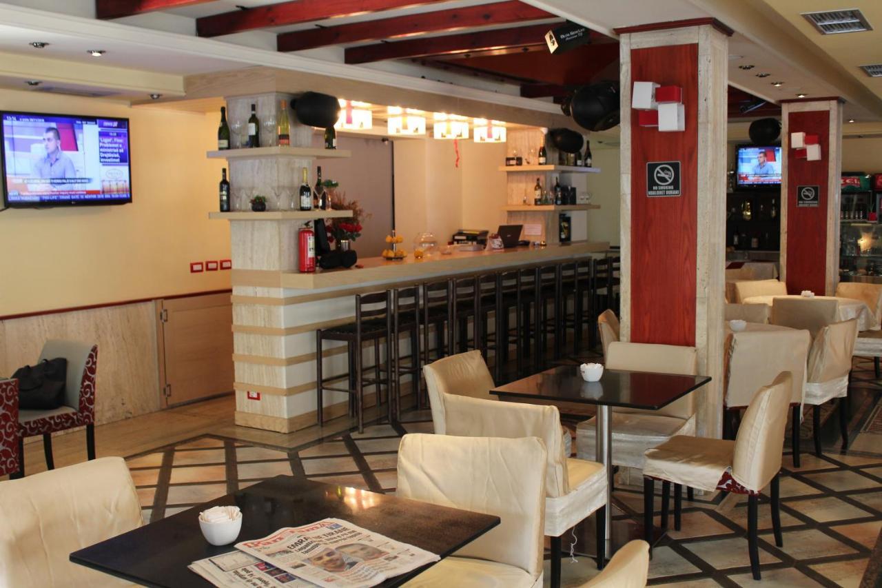 Hotel Piemonte Tirana Zewnętrze zdjęcie