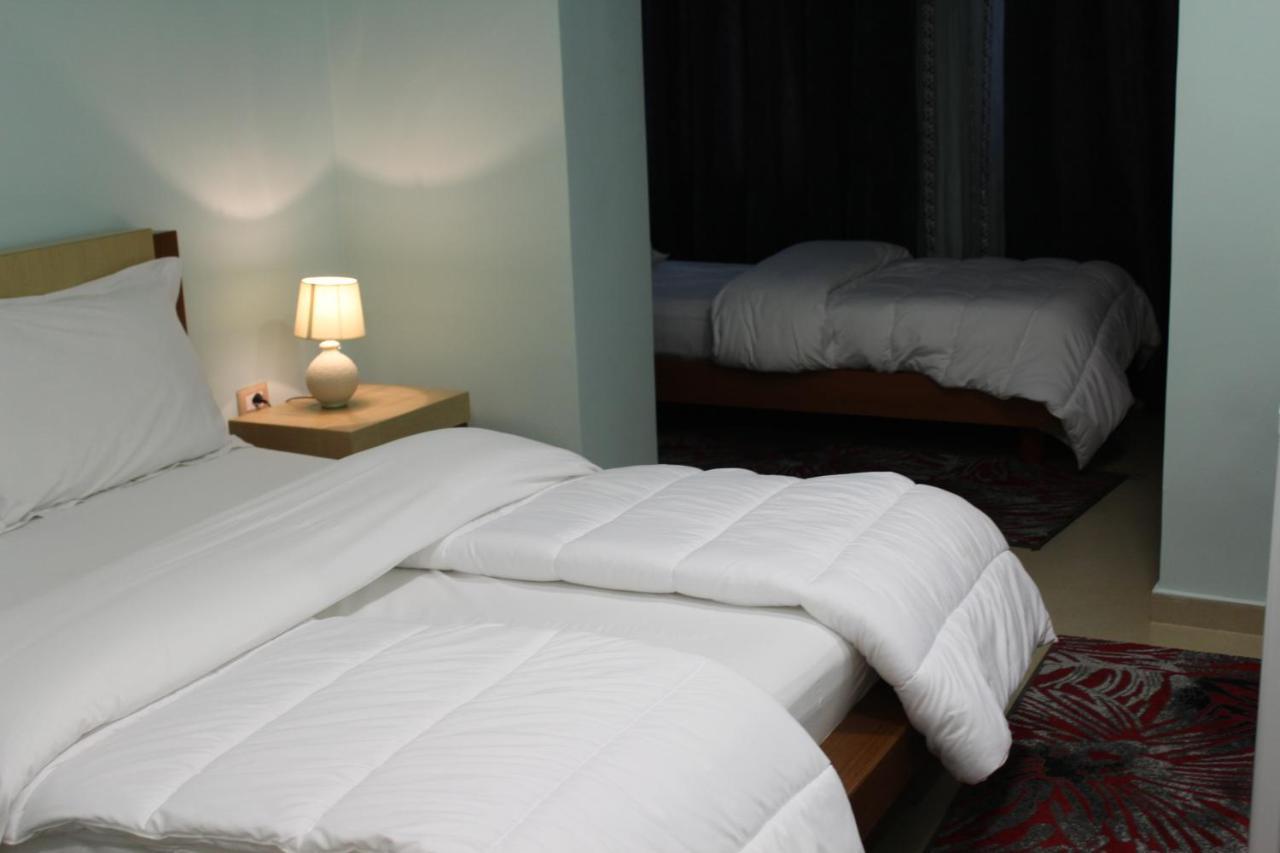 Hotel Piemonte Tirana Zewnętrze zdjęcie