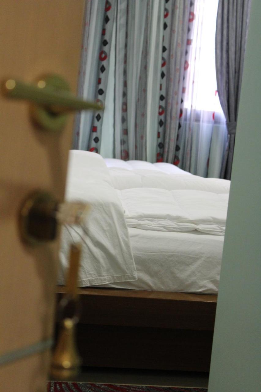Hotel Piemonte Tirana Zewnętrze zdjęcie