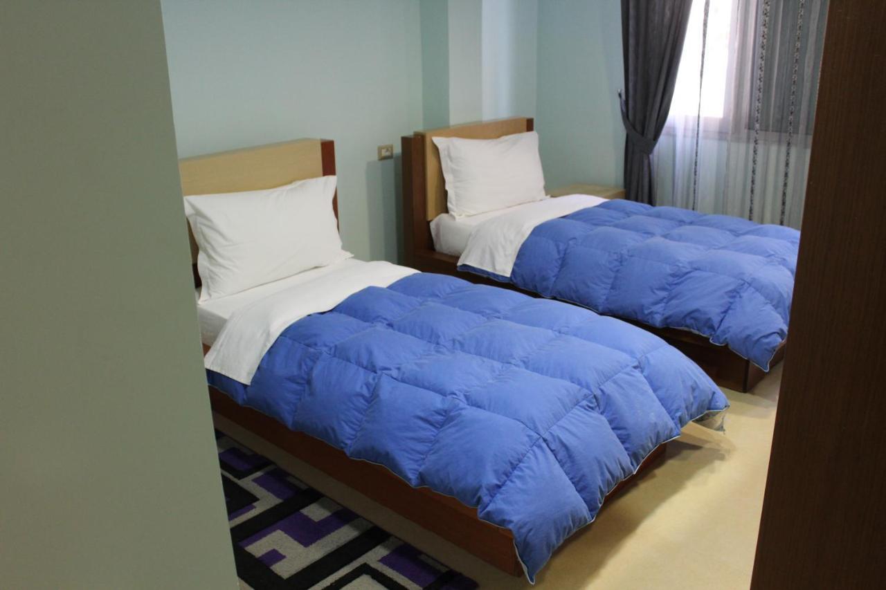 Hotel Piemonte Tirana Zewnętrze zdjęcie