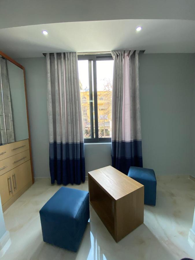 Hotel Piemonte Tirana Zewnętrze zdjęcie