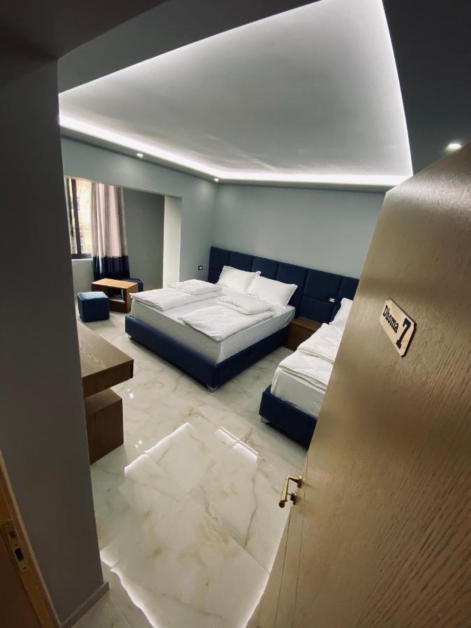 Hotel Piemonte Tirana Zewnętrze zdjęcie
