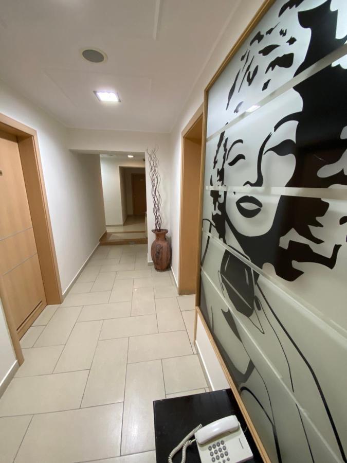 Hotel Piemonte Tirana Zewnętrze zdjęcie